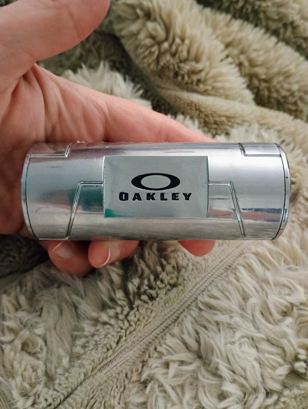 RARE Oakley Micro Power Bank USB Charger - Promotional Collector's Item OOP-16-0